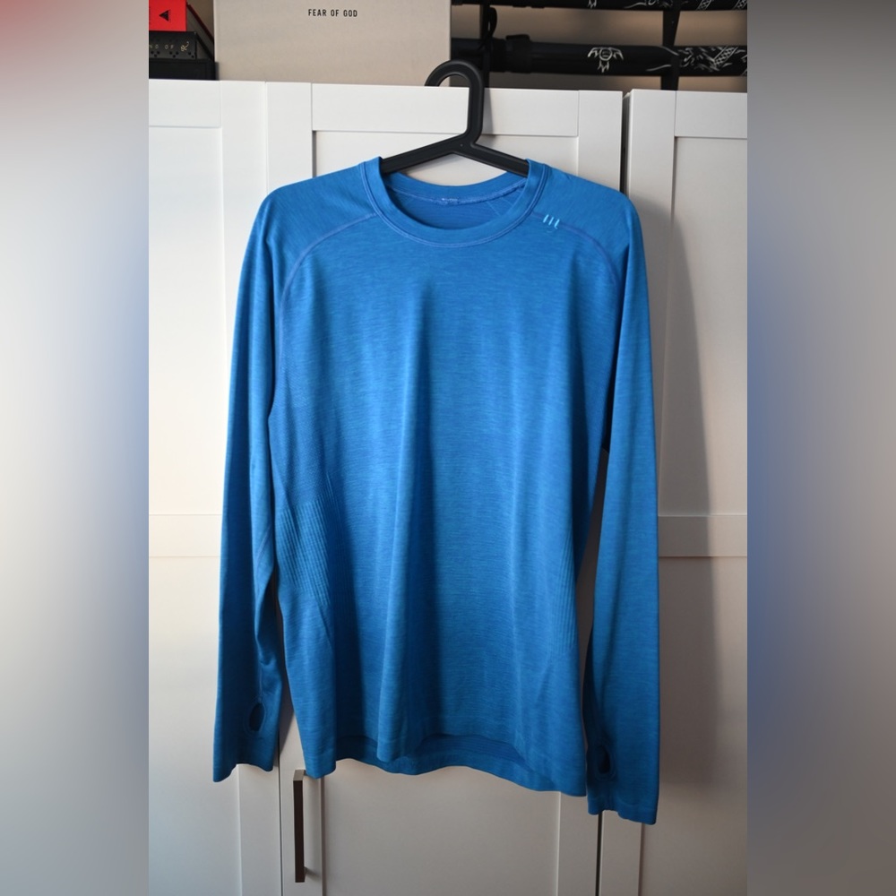 Lululemon long sleeve metal vent shirt in blue